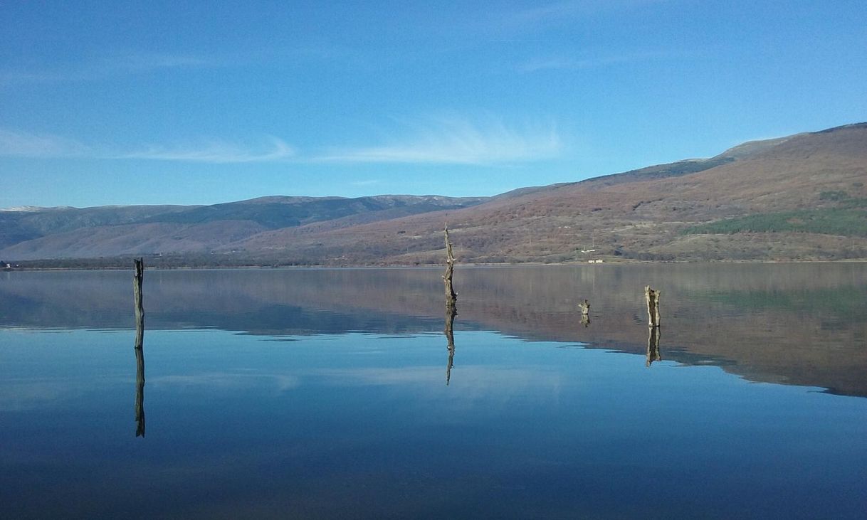 Lugar Embalse De Pinilla