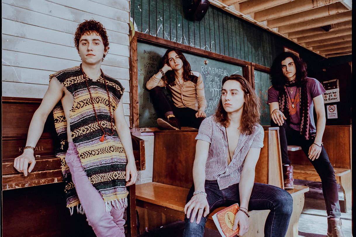 Moda Greta Van Fleet 