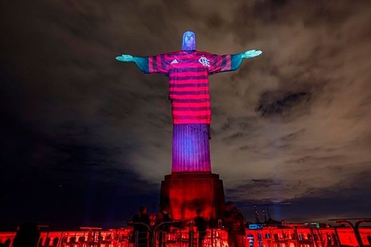 Moda Cristo Redentor e o manto! ❤️🖤 foi épico. 