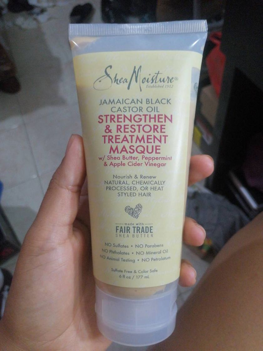 Product Shea Moisture strengthen & restore treatment masque