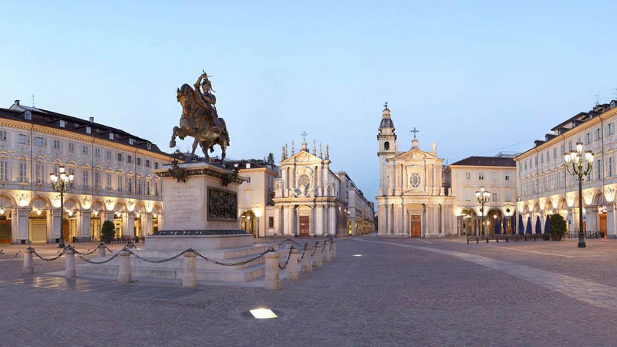 Place Piazza San Carlo