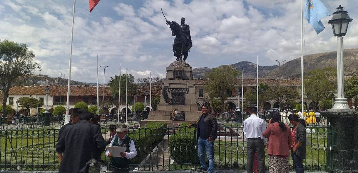 Place Plaza de Armas de Ayacucho