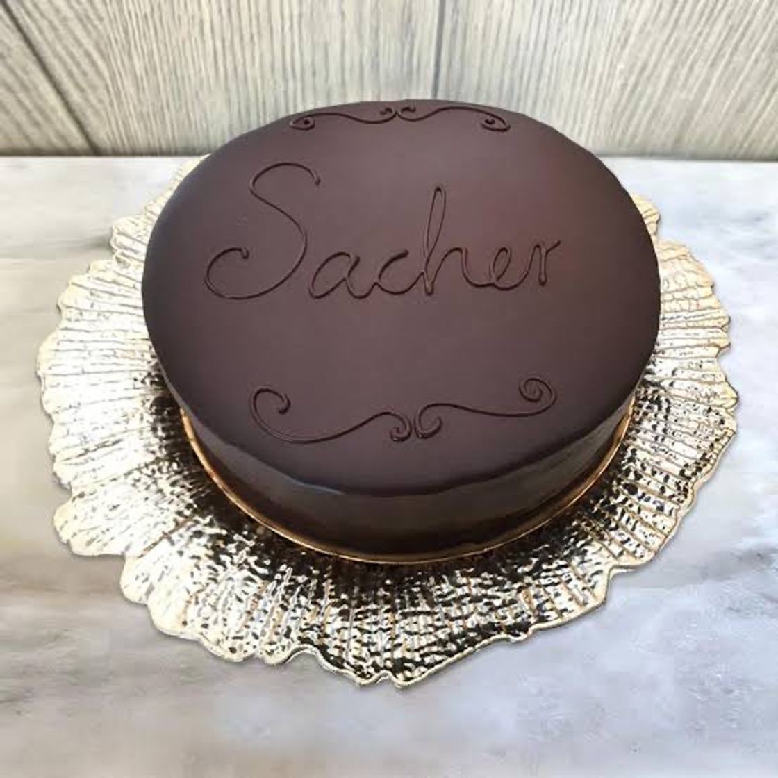 Moda Sacher cake