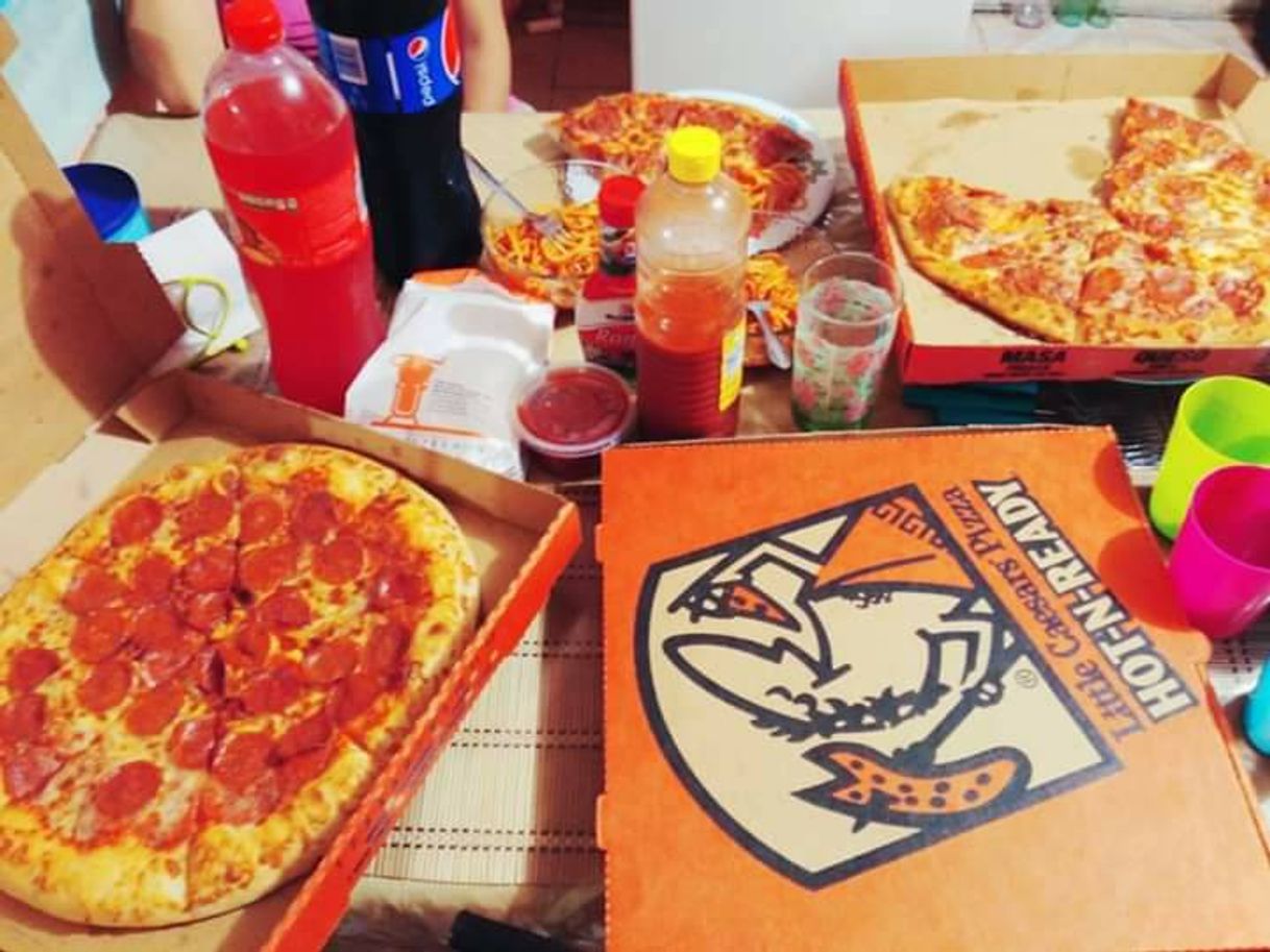 Restaurants Little Caesars Lauro villar