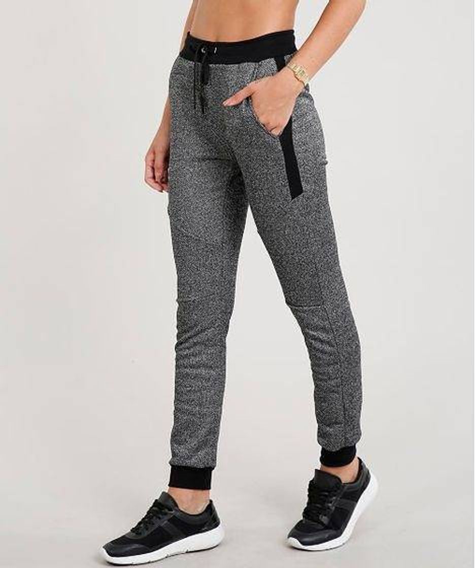 Fashion Calça feminina jogger em moletom com recortes cinza mescla