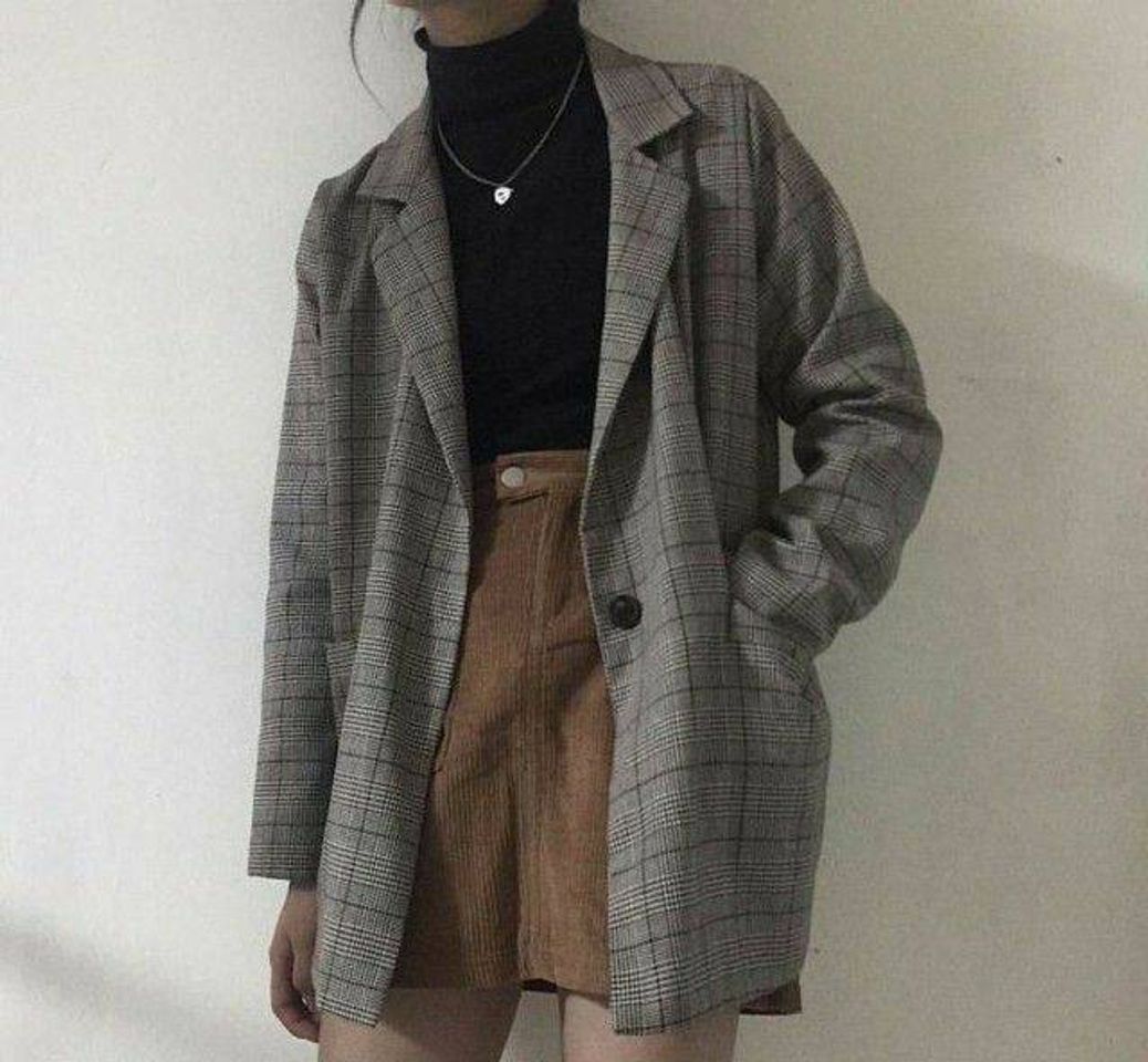 Fashion Dark Academia outfit with flannel