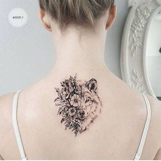 Tatto Wolf and flowers
