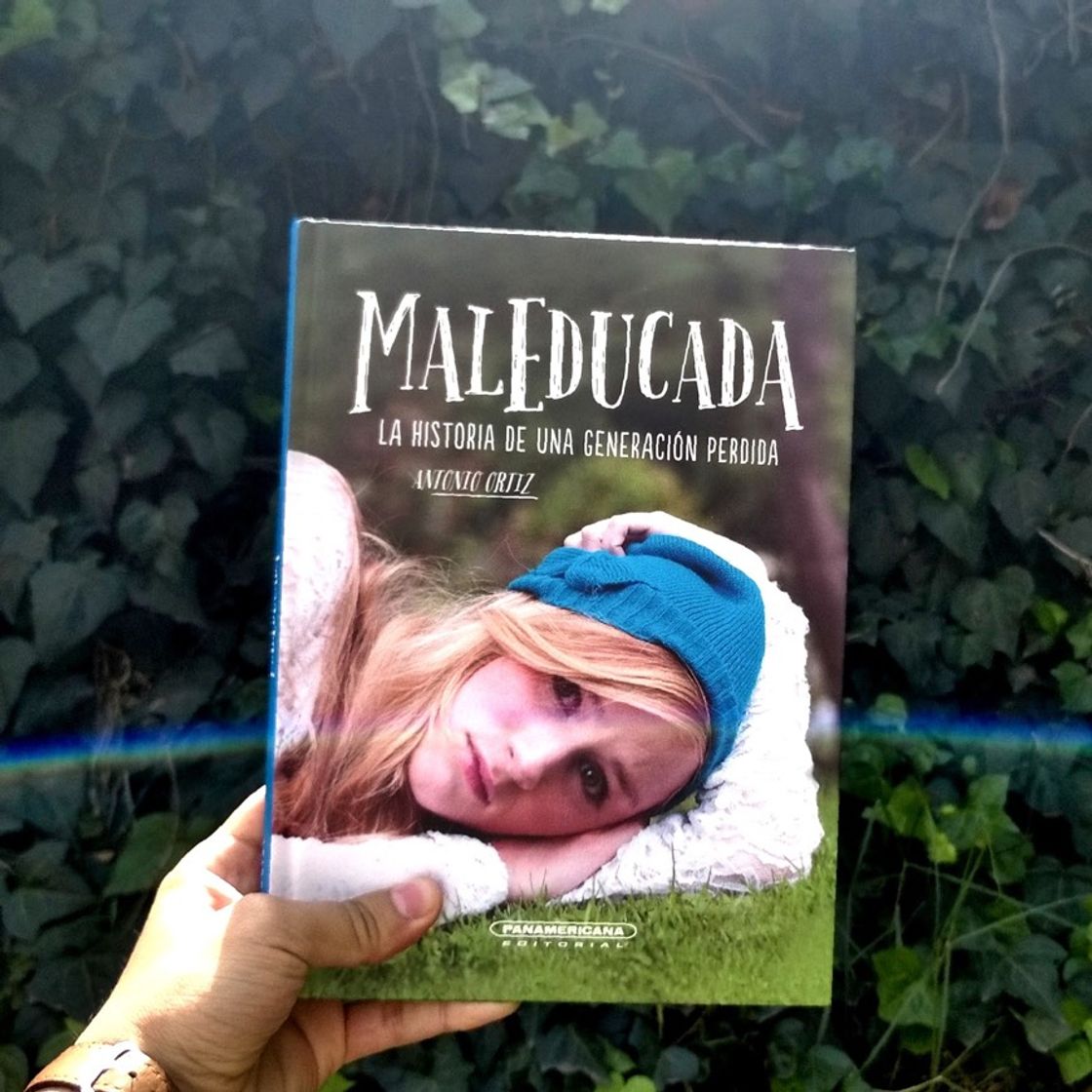 Book Maleducada de Antonio Ortiz 