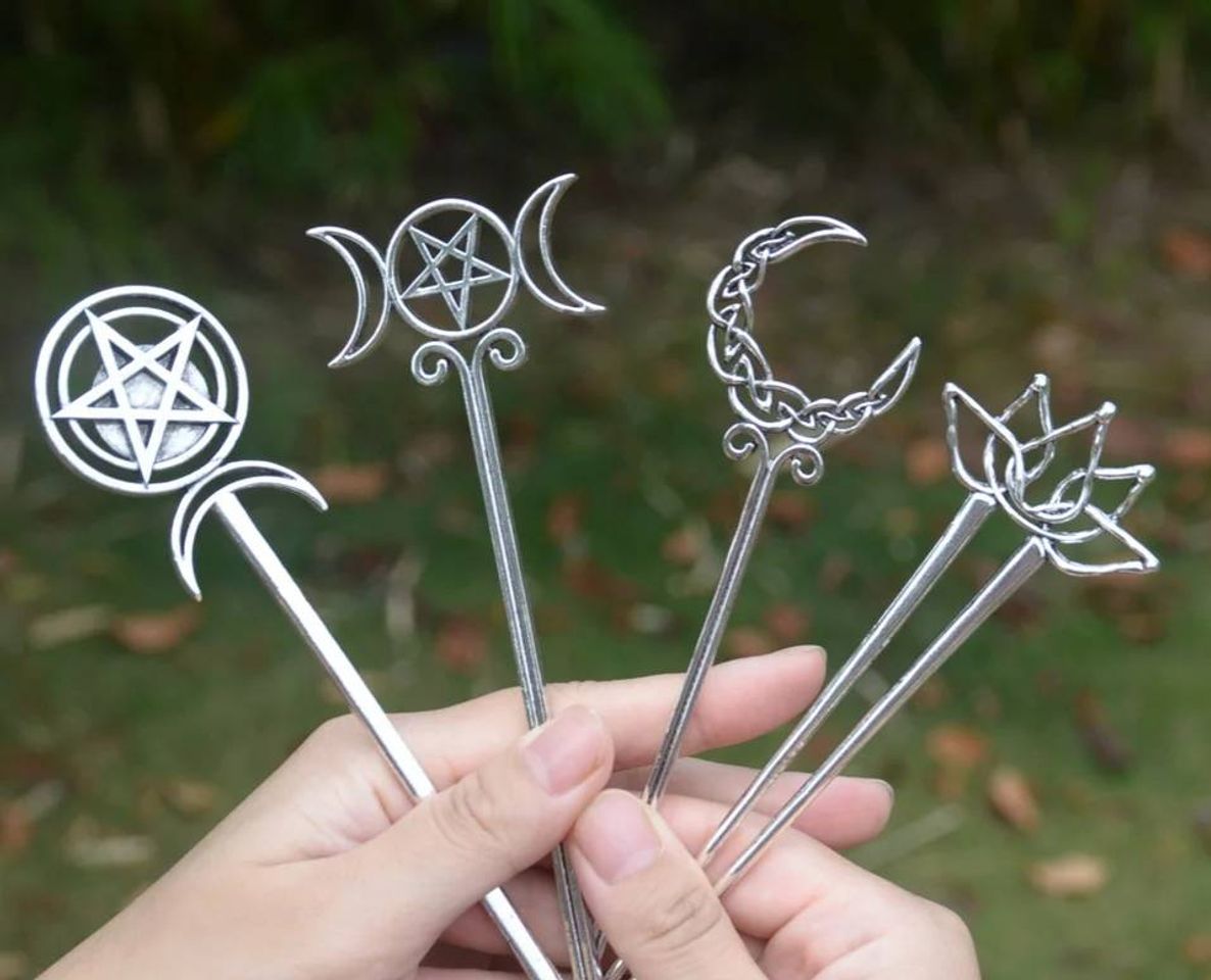 Fashion Orquillas con símbolos paganos y de wicca