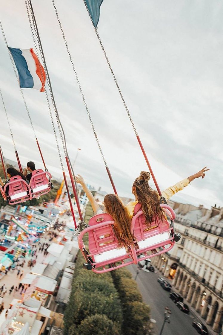 Fashion Vibes 🎡