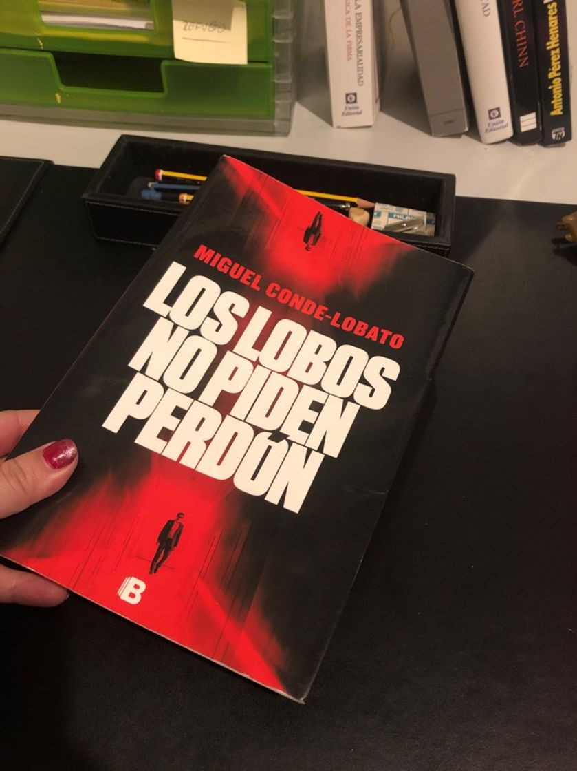 Book Los lobos no piden perdón