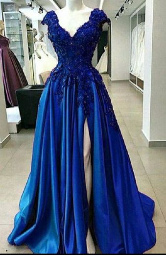 Vestido azul bordado🦋
