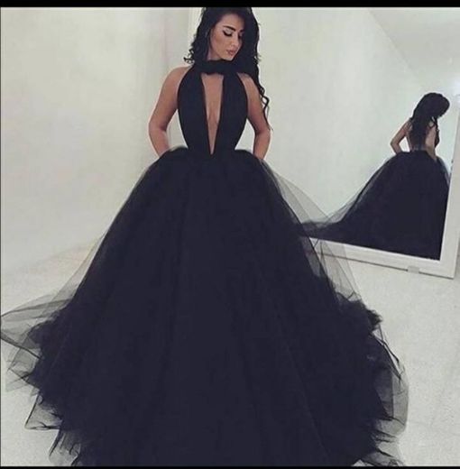Vestido preto perfeito🦋
