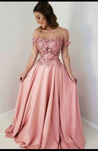 Vestido rosa lindo🦋