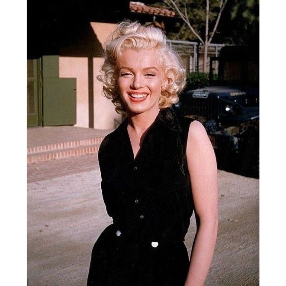 Social Mamacita monroe 🍷🍒