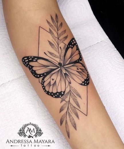 Tatuagem de borboleta perfeita