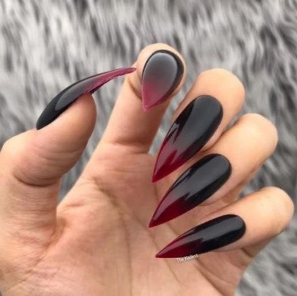 Unhas Ombre Red 🖤❤️