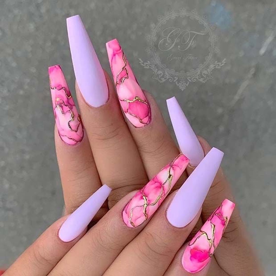 Unhas de mármore rosa 💅🏻💖