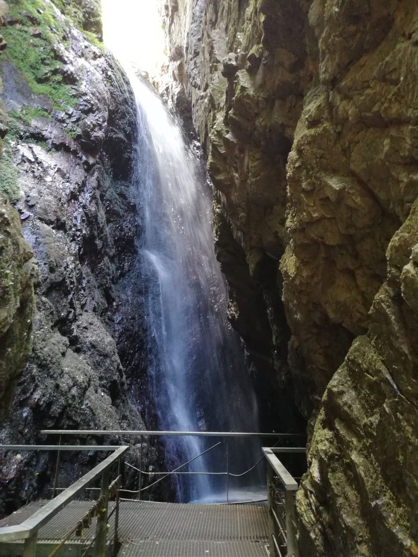 Place Cascada de Nocedo