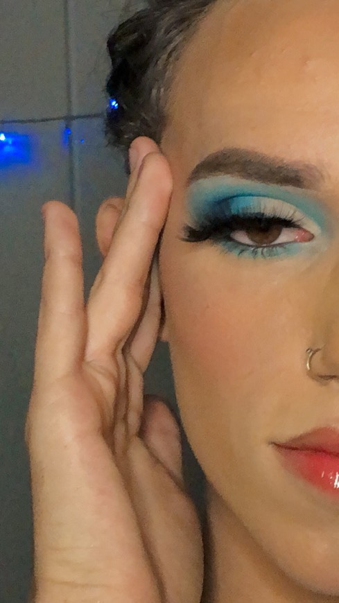 Social tutorial olho azul esfumadoooo