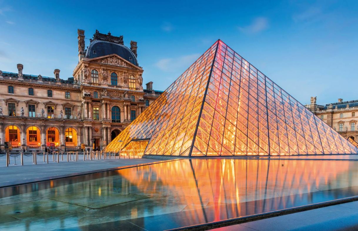 Place Museo del Louvre