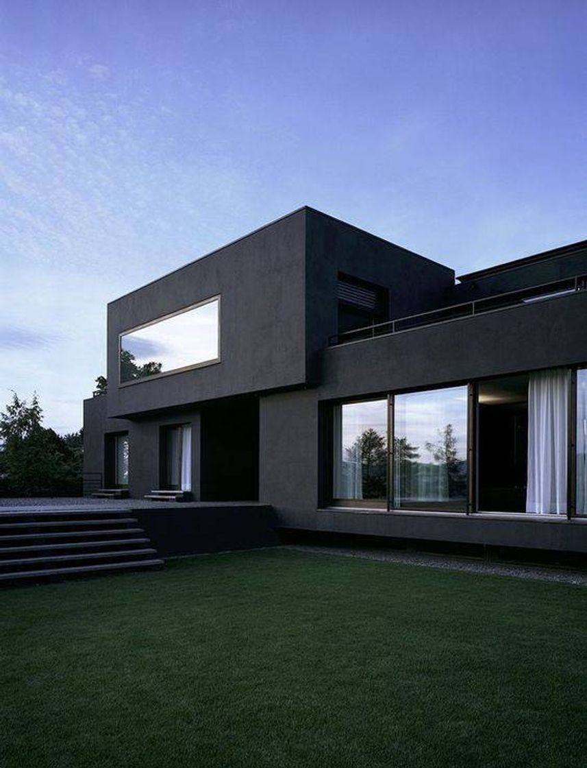 Moda Black modern house