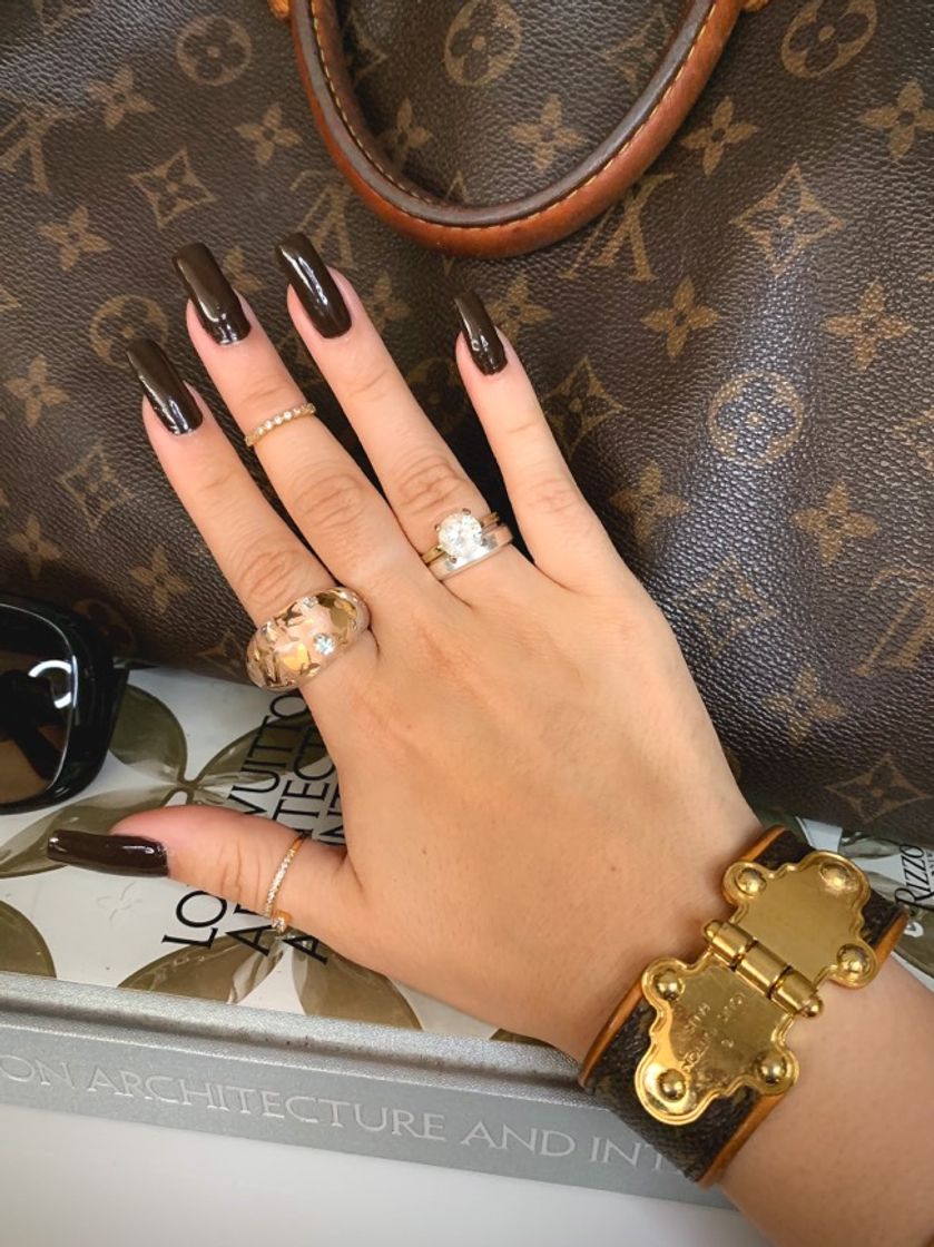 Fashion brown nails 