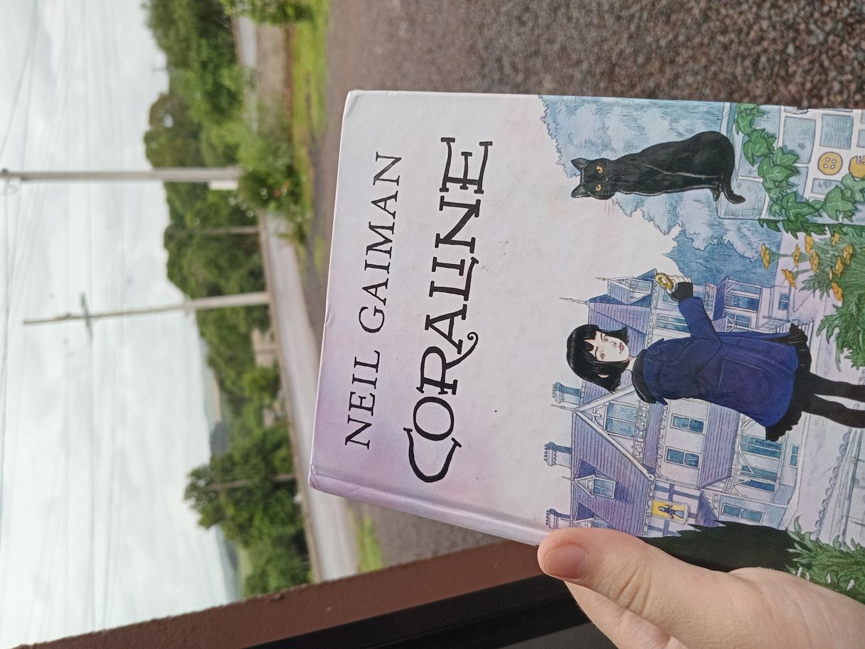 Book Coraline da Neil Gaiman 