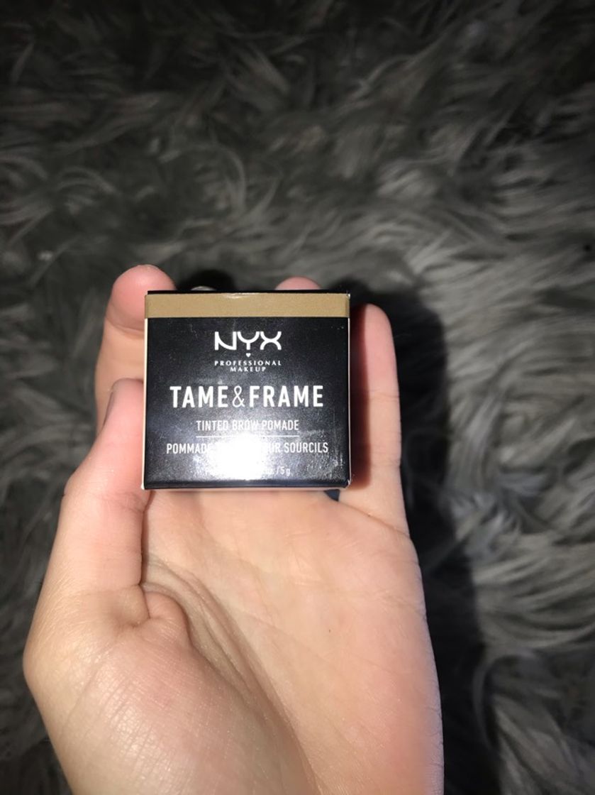 Lugar NYX OJOS FIJADOR CEJAS TAME&FRAME BROW POMADE GEL 01