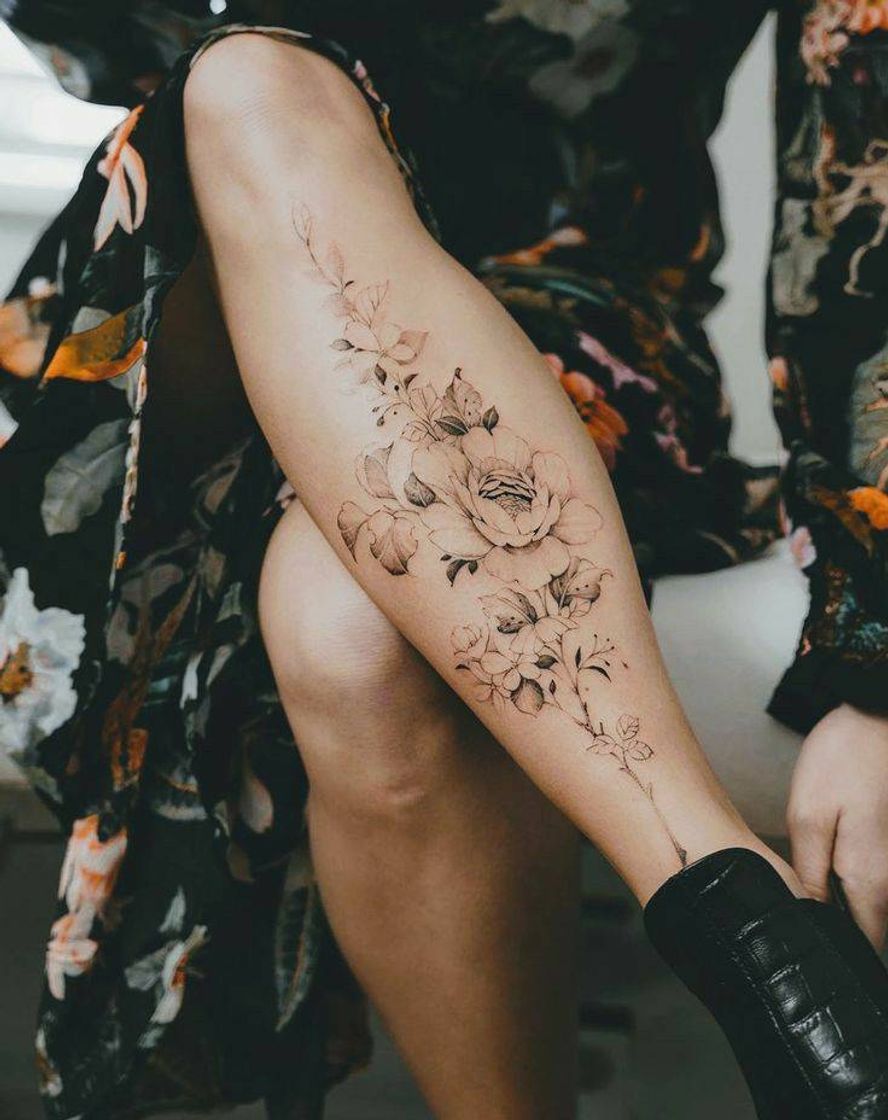 Moda Inspirações de tatuagens minimalistas: perna🤍