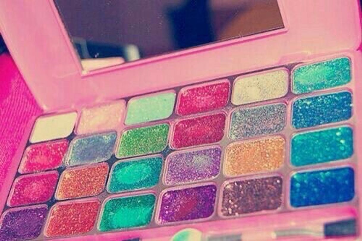 Fashion glow eyeshadow palette - baby’s 💜