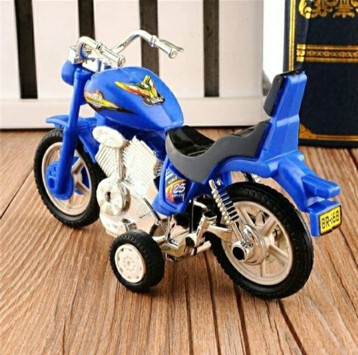 Moto de brinquedo. 