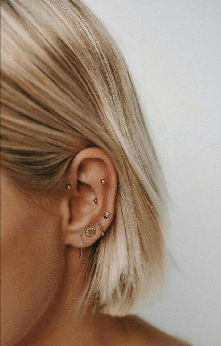 Fashion Piercing na concha interior👂