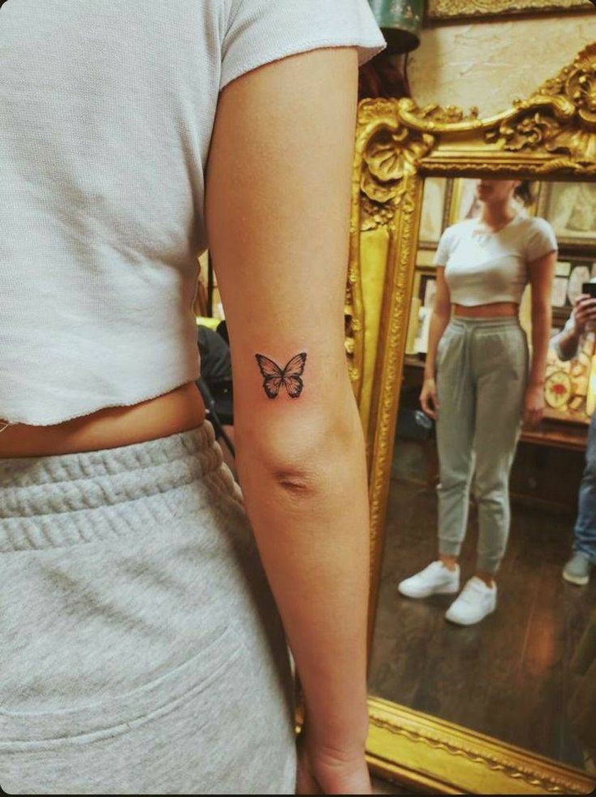 Moda tatuagem de borboleta 