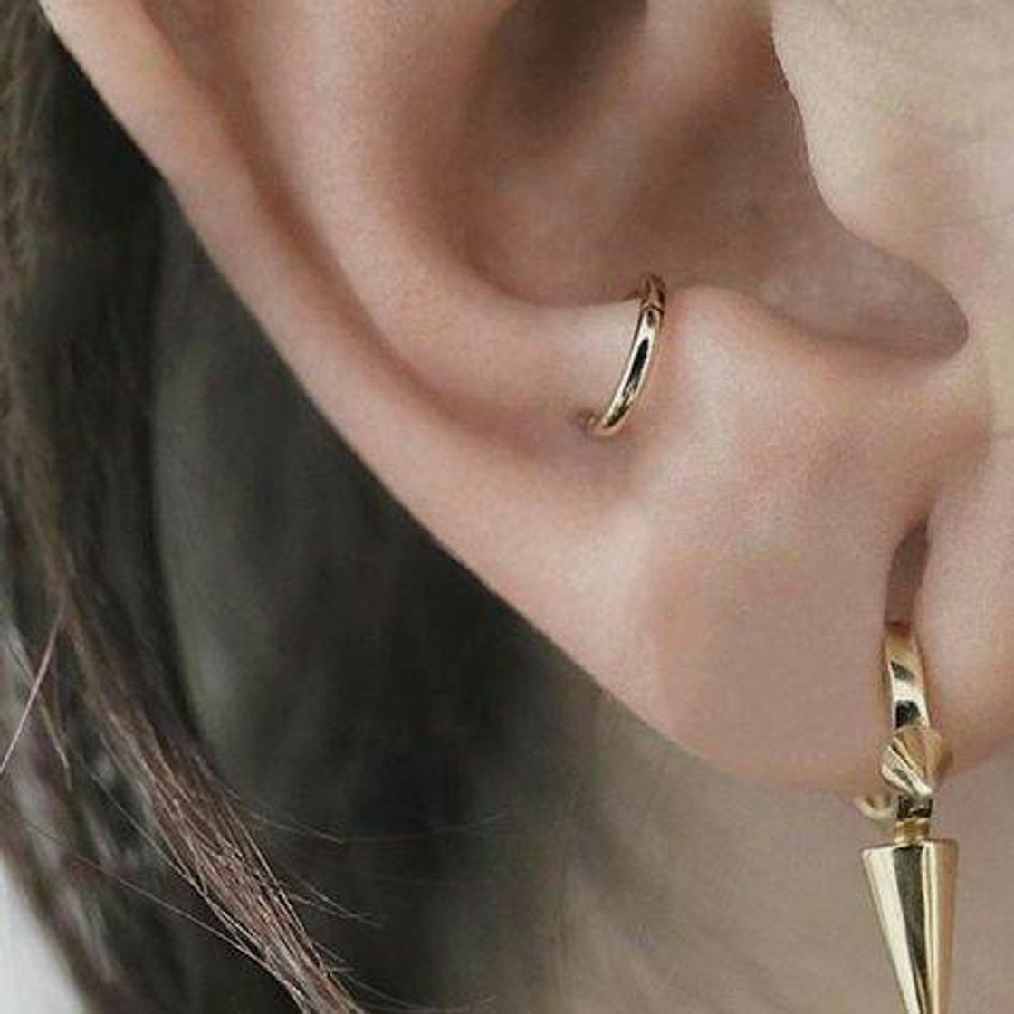 Fashion piercing minimalista