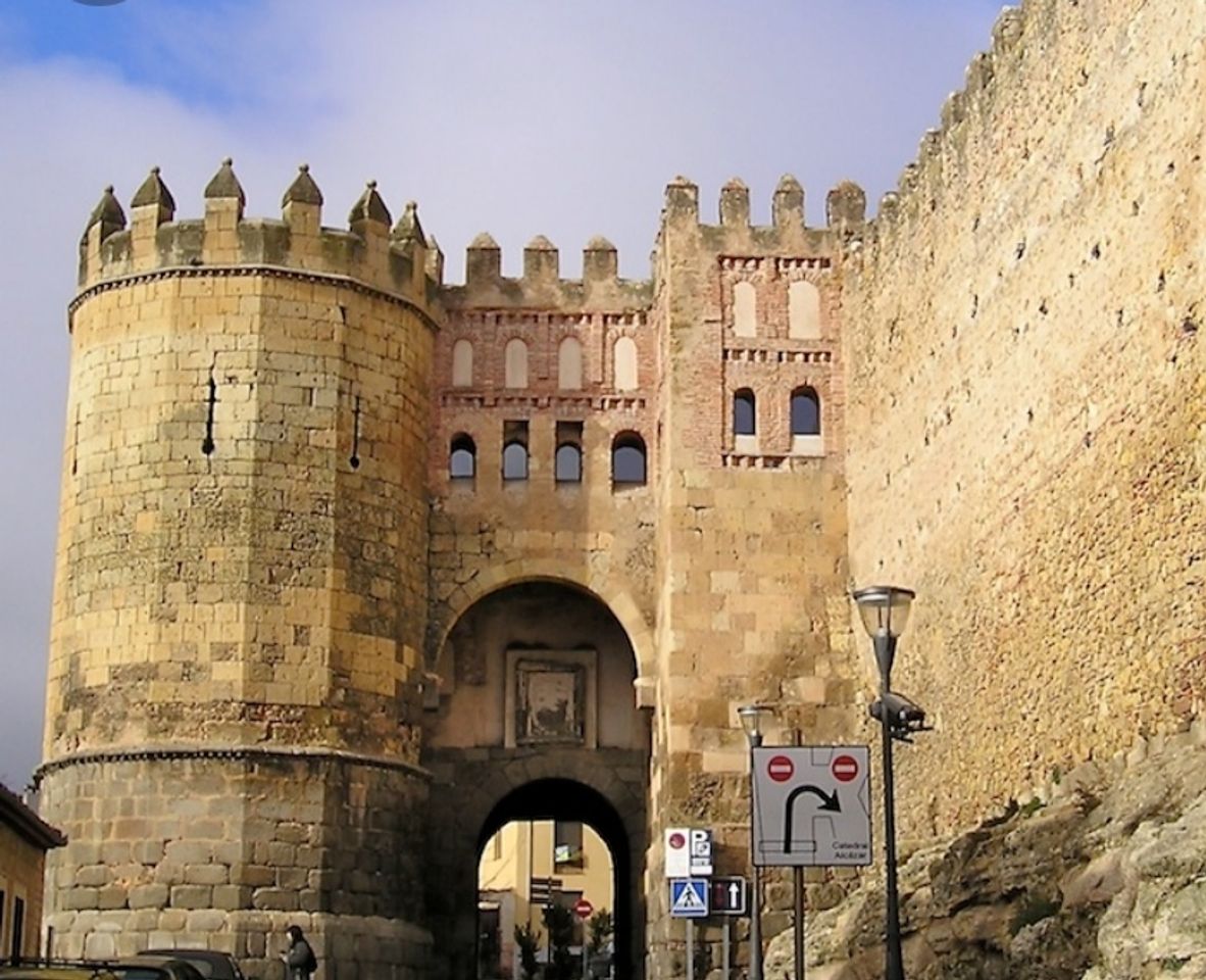 Lugares Puerta de San Andrés