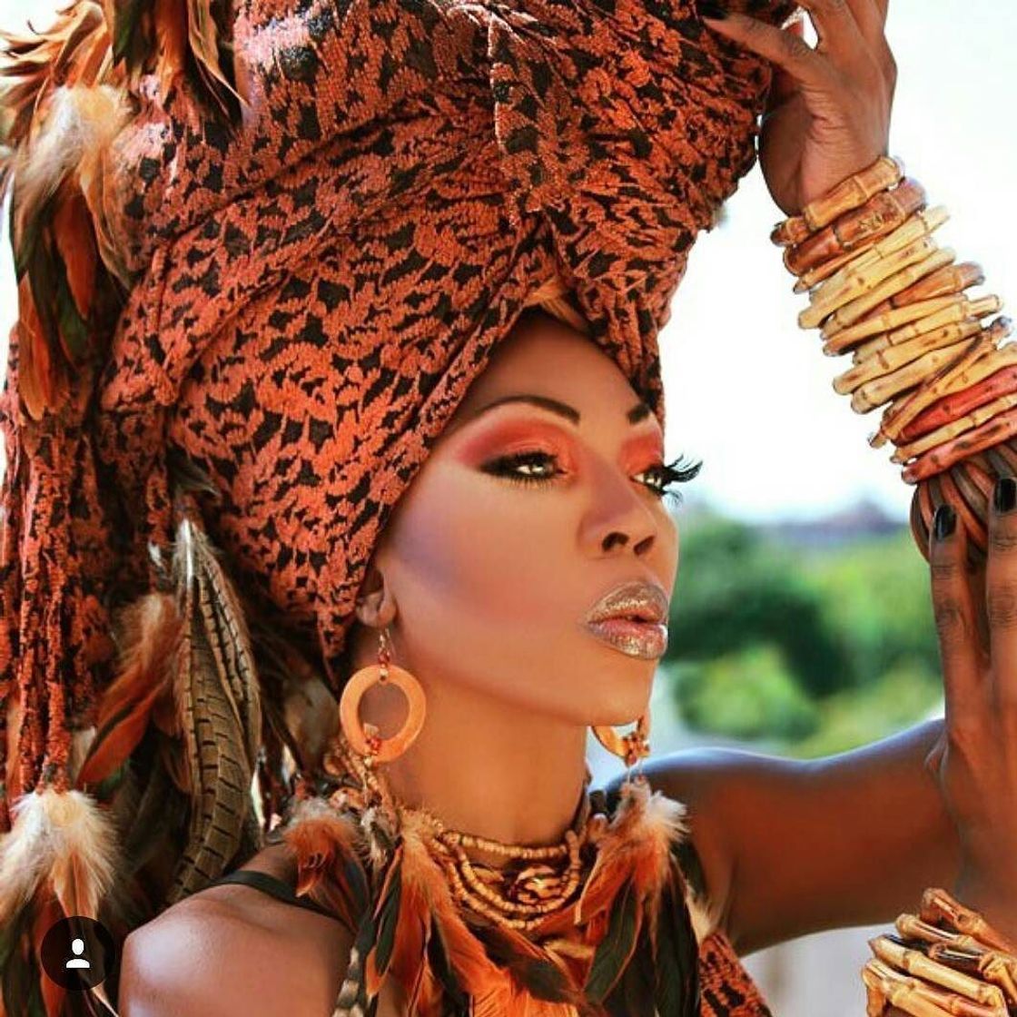 Moda Bebe Zahara Benet 