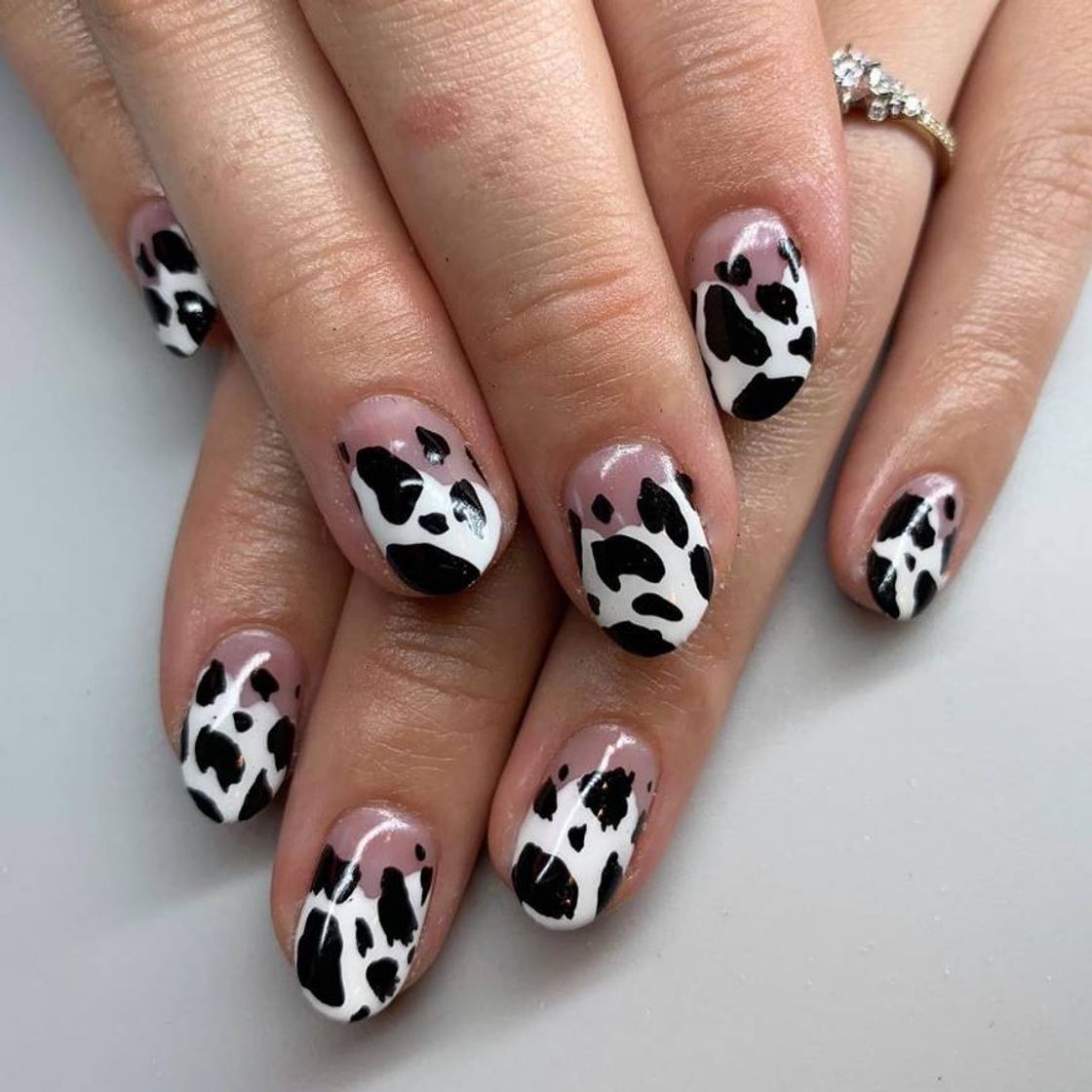 Moda Unhas divertidas 🐄