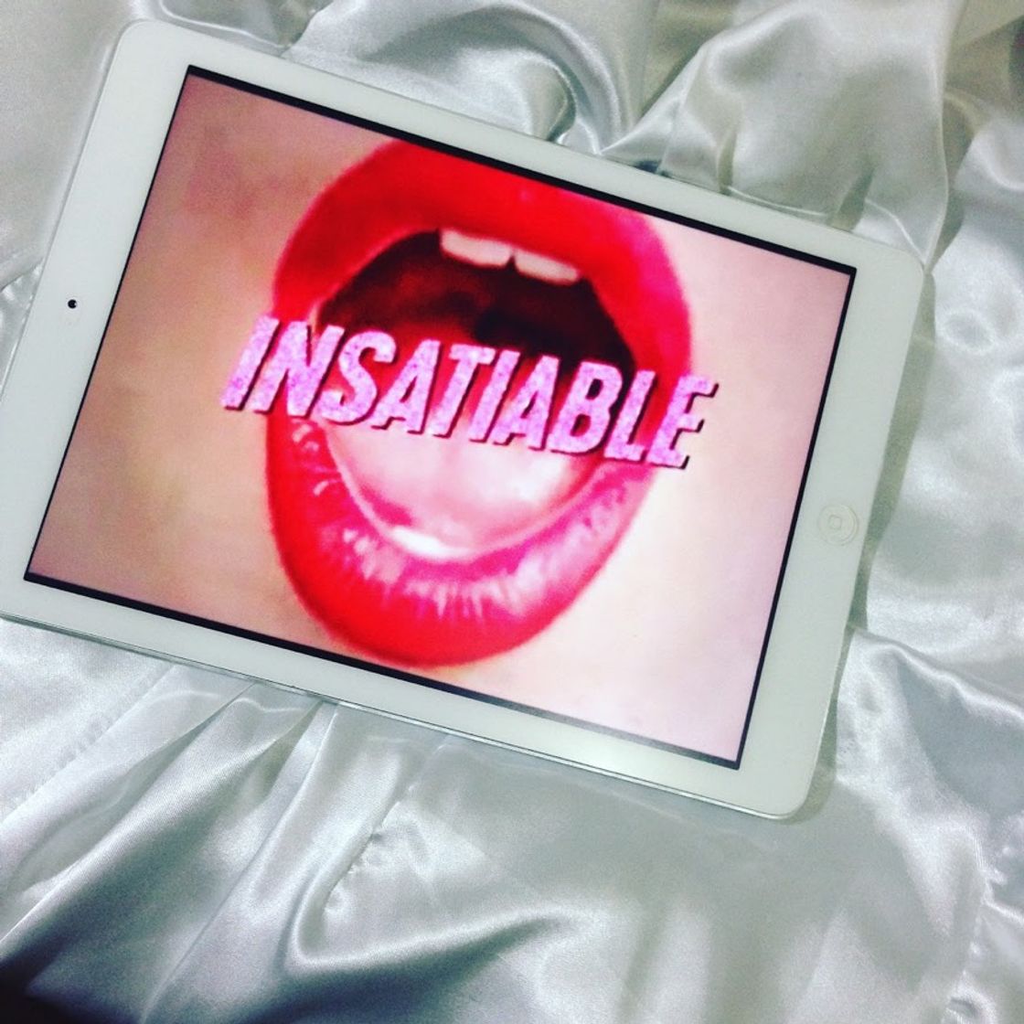 Serie Insatiable