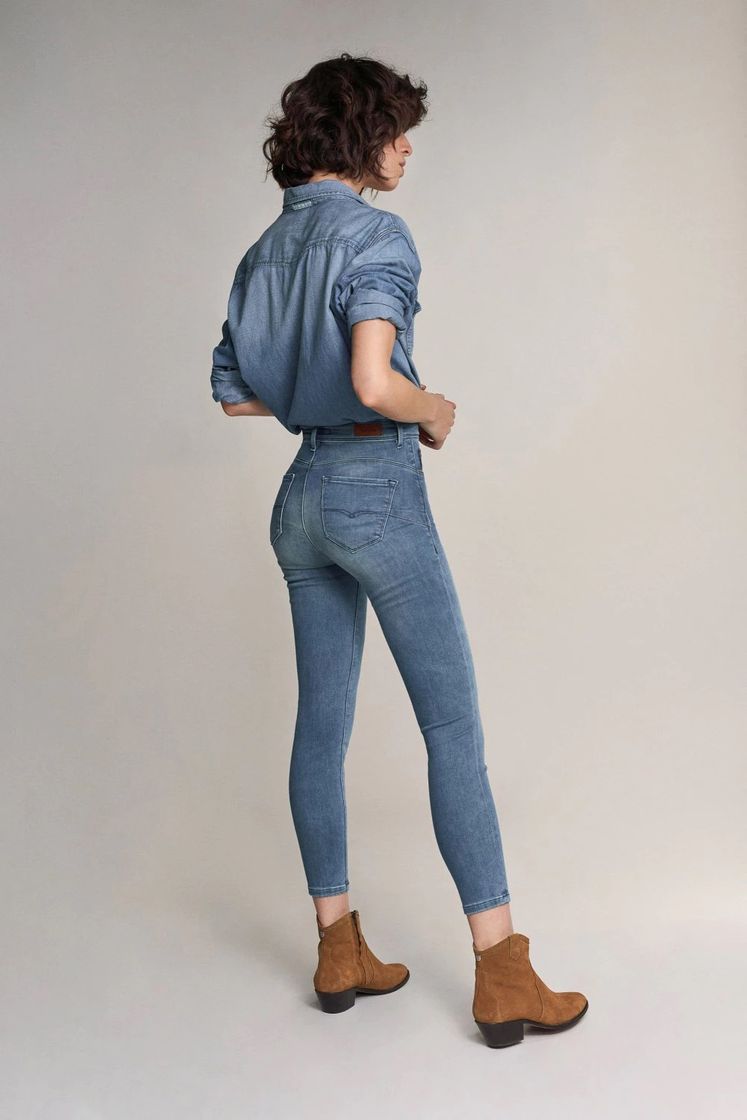 Fashion 
JEANS SECRET GLAMOUR PUSH IN CROPPED EM DENIM