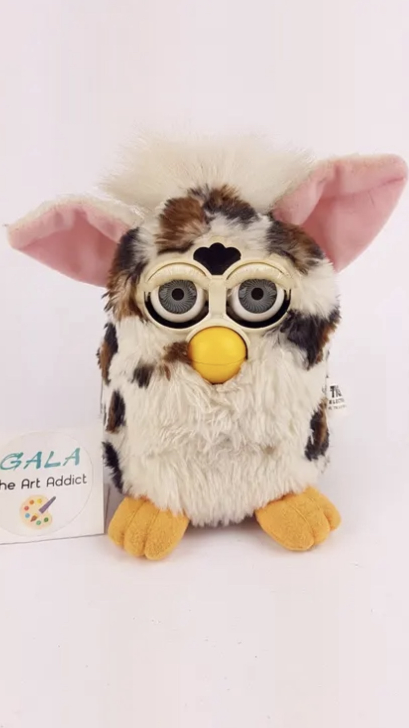 Juegos Furbies: Esos peludos interactivos que parecían mágicos. 🐥