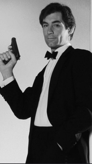 Productos Timothy Dalton (1987-1989) Un Bond más oscuro y serio que conquistó con The Living Daylights y Licence to Kill.