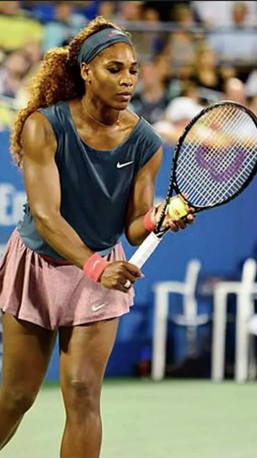 Producto Serena Williams 🇺🇸 Poder y determinación. Con 23 títulos de Grand Slam, Serena ha sido una pionera y un ícono en el tenis femenino. 🌟🎾