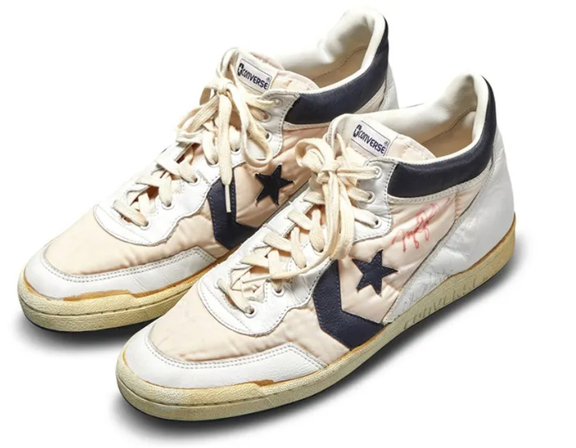 Moda Converse Fastbreak (de Michael Jordan) ($190,373)