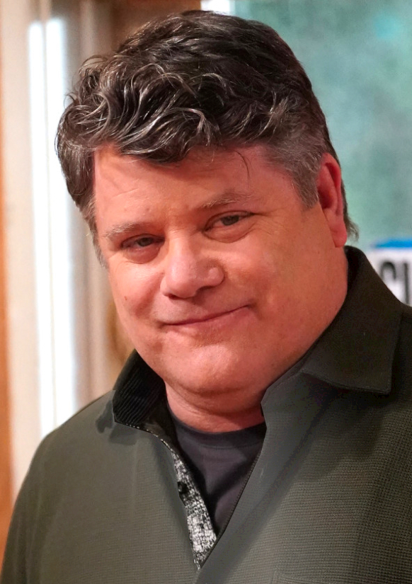 Moda Mikey (Sean Astin)