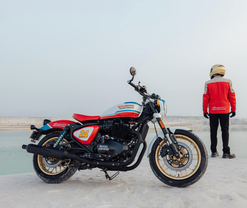 Product Royal Enfield Shotgun 650 Icon Motosports Edition
