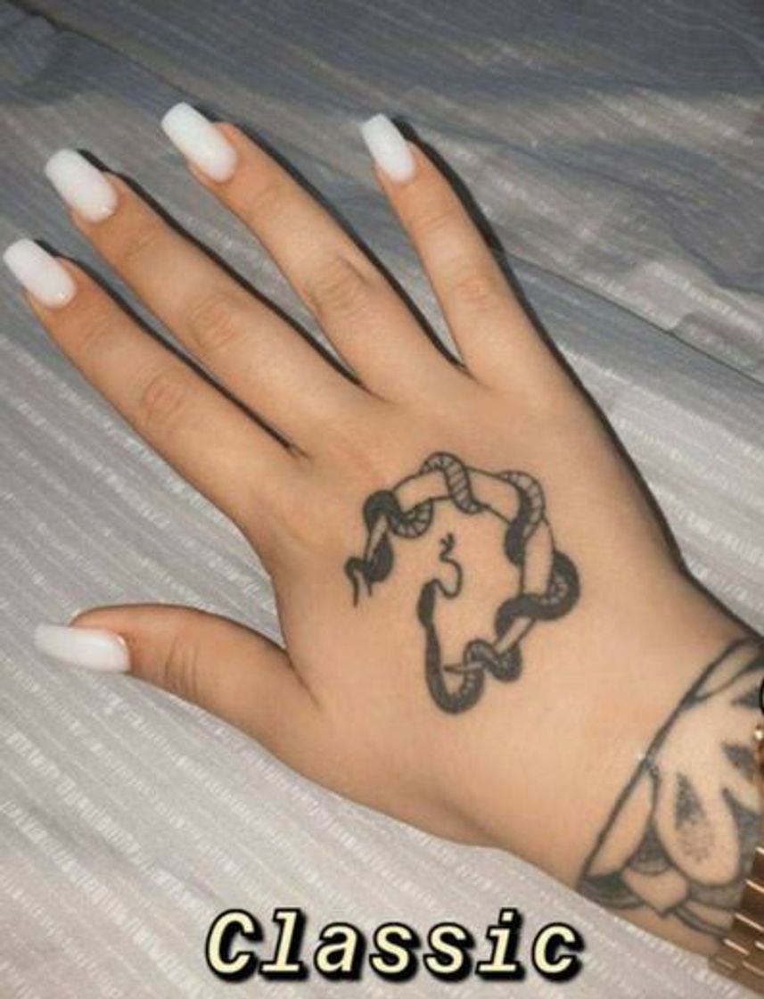 Moda Tatuagem de lua e cobra 