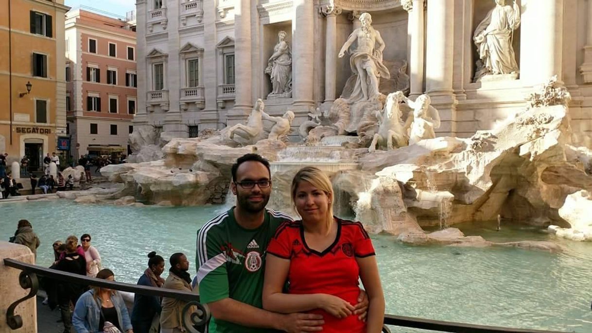 Place Fontana di Trevi