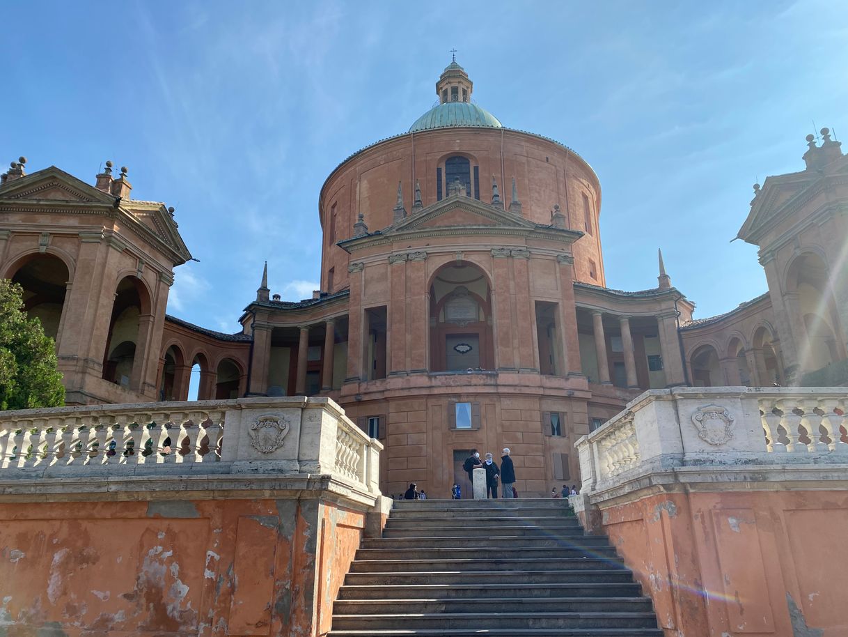 Place Madonna di San Luca