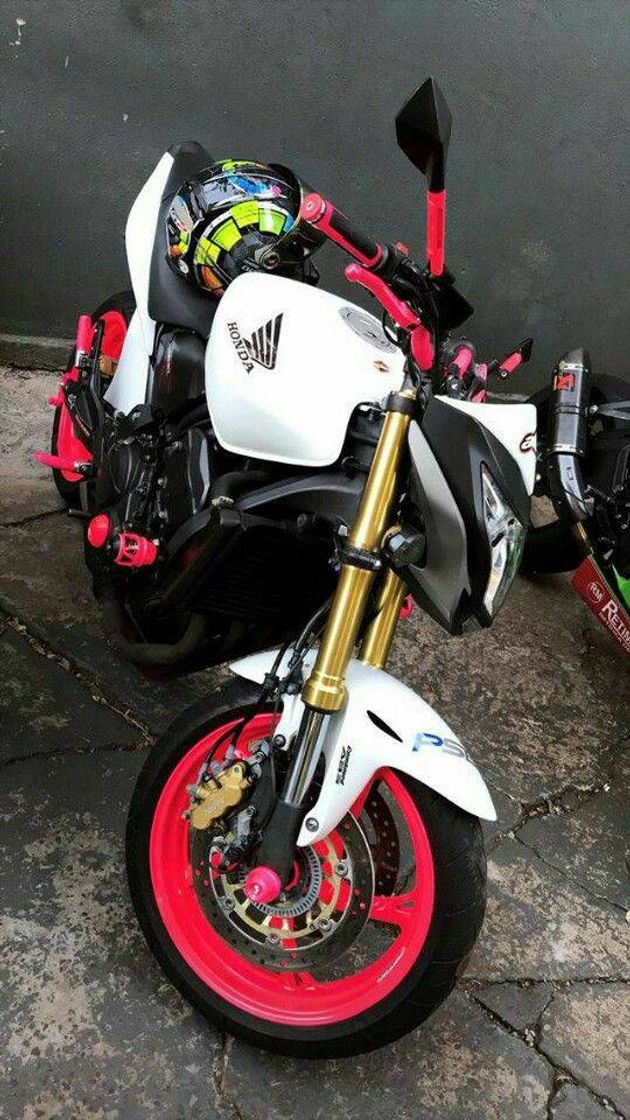 Moda Hornet 😻😻❤